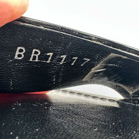 LOUIS VUITTON Trail Black Patent Leather Logo Sandal Size 37 Block Heel - Picture 10 of 12